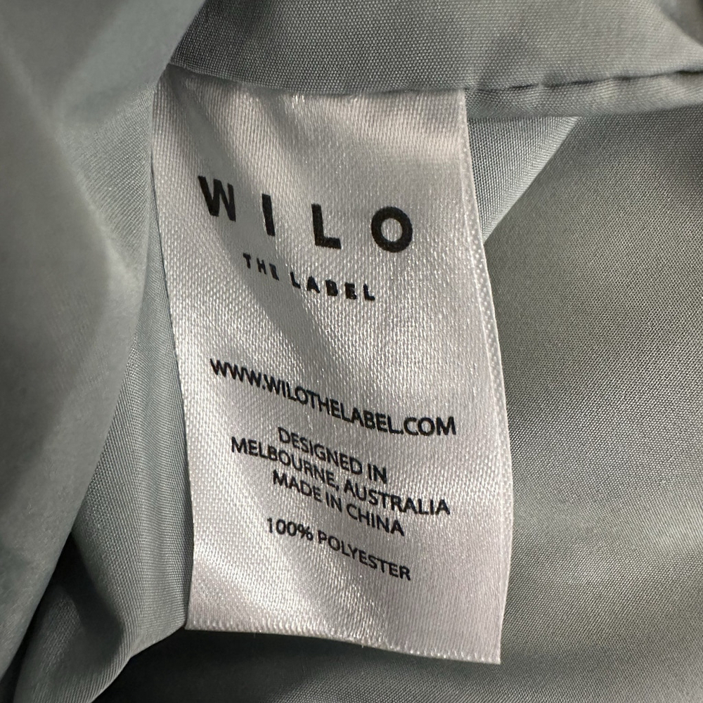 Wilo the Label Puffer Travel Bag Light Green with Adjustable Crossbody Strap - Picture 6 of 8